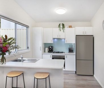 Modern 2-Bedroom Granny Flat in a Prime Long Jetty Location - Photo 3