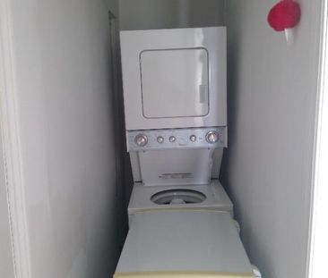 🏡 Magnifique 4½ rénové et meublé à louer – Montréal-Est, à deux pas... - Photo 1