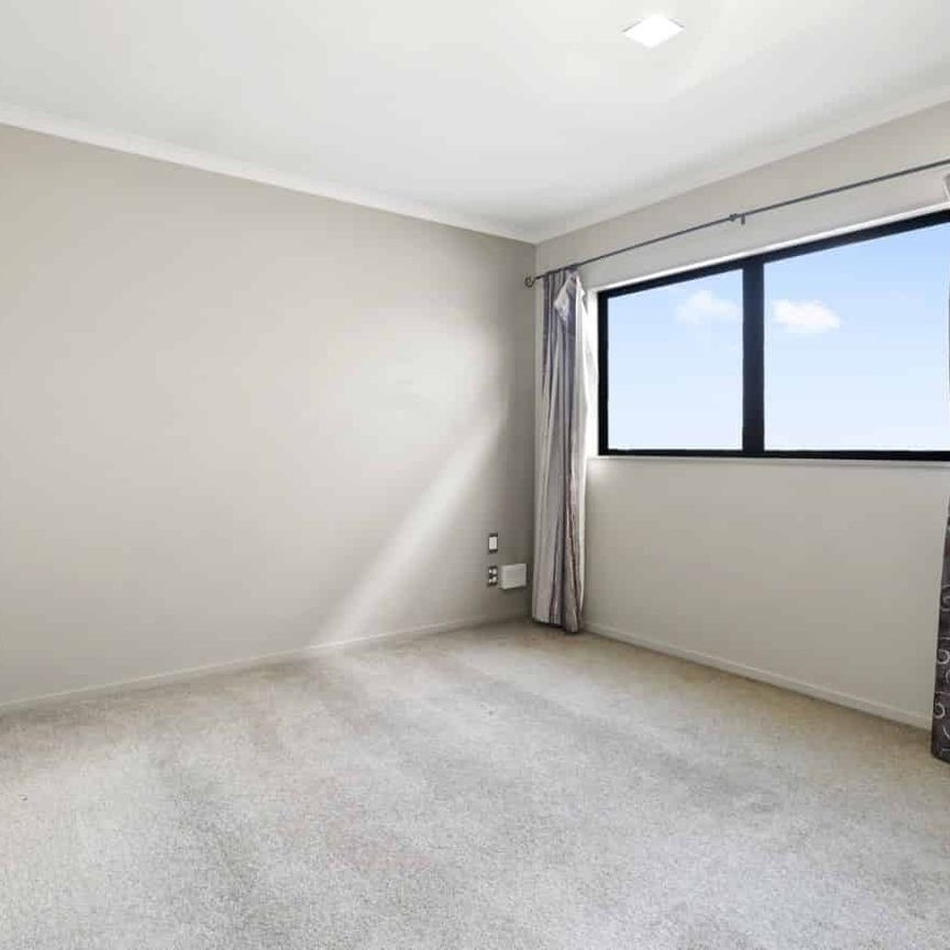 Cosy 3 bedroom town house - Photo 1