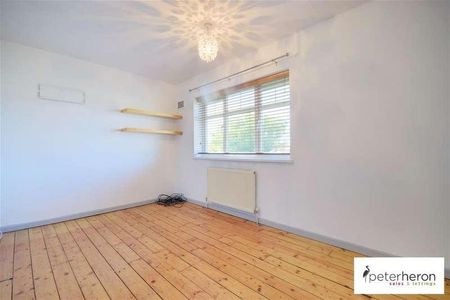 Hillside Drive, Whitburn, Sunderland, SR6 - Photo 4