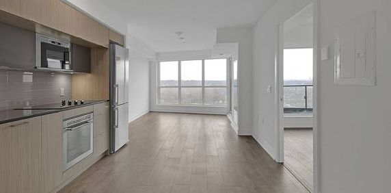 Parliament/Bloor-Fully Equipped Luxury Open Plan 1Bd 1Bath - Photo 2