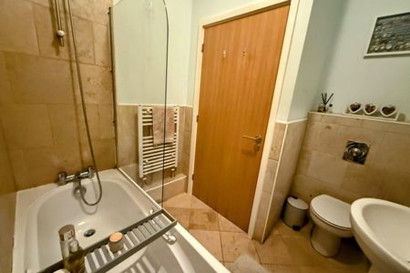 Commercial Street, Morley, LEEDS - Photo 5