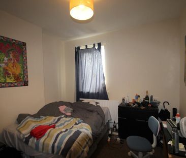 5 bedroom terraced house to rent - Photo 5