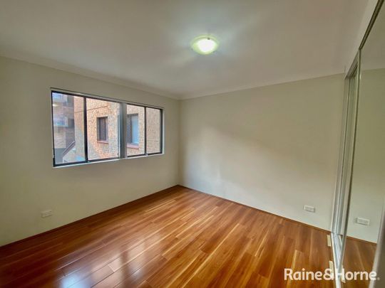 2/13-15 Helen Street, Westmead, NSW 2145 - Photo 1