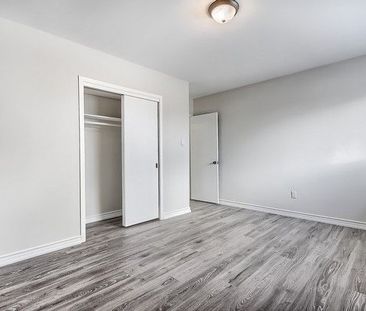 For Lease - 1 Napier Street, Barrie, Ontario - Photo 4