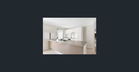 Spacious Family Home in a Peaceful, Family-Friendly Street! - Photo 2