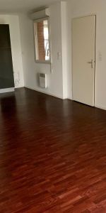 Location Appartement 2 pièces 45m² CONDE SUR L ESCAUT 59163 - Photo 4