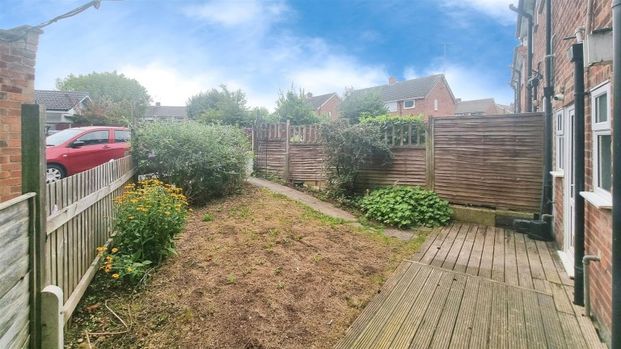 2 BED Maisonette To rent - Photo 1