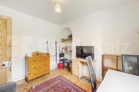 Charming three bedroomed apartment - Photo 2