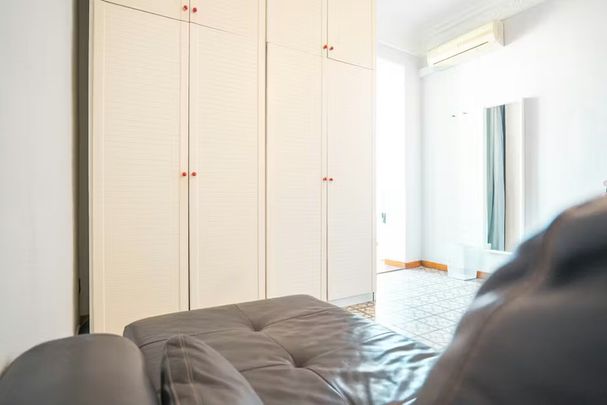 Passeig de Sant Joan, Barcelona, Catalonia 08037 - Photo 1