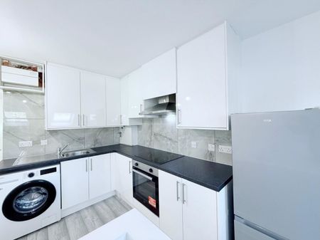 1 bed Ground Floor Flat for Rent - Photo 5