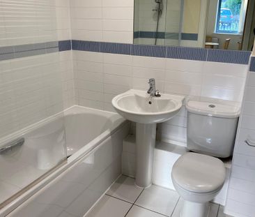 1 bedroom ground floor flat to rent - Photo 4