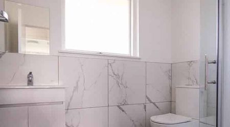 Charming 1BR Home in Sockburn! - Photo 5