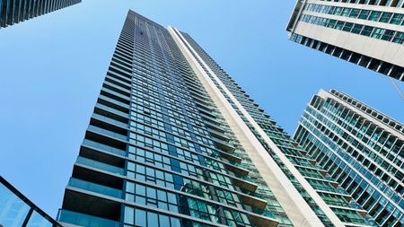 For Lease - 18 Harbour Street Unit# 1704, Toronto, Ontario - Photo 2