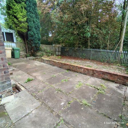 3 bedroom semi-detached house to rent - Photo 3