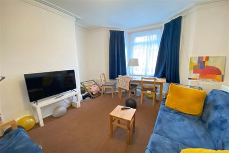 4 bedroom terraced house to rent - Photo 3