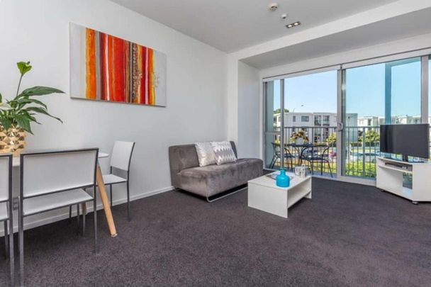 Affordable Rental in the Heart of Takapuna - Photo 1