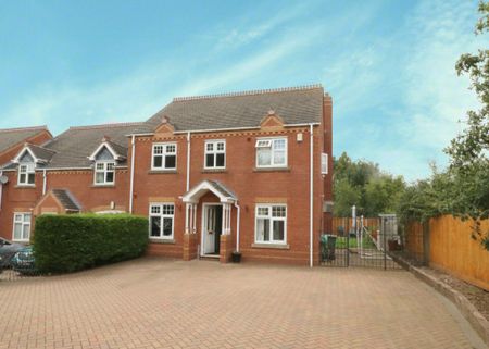 Waterlow Close, TF2, Priorslee - Photo 3