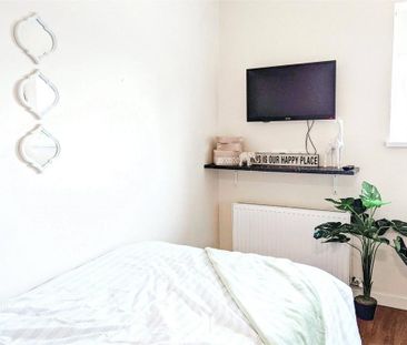 Studio to rent - Photo 4