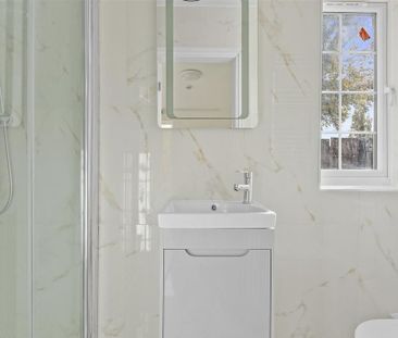 6 bedroom house to rent - Photo 2