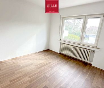 WOHNEN AM SCHMÖLDERPARK: Renovierte 2-Zim.-Whg. mit Tageslichtbad, ... - Foto 2