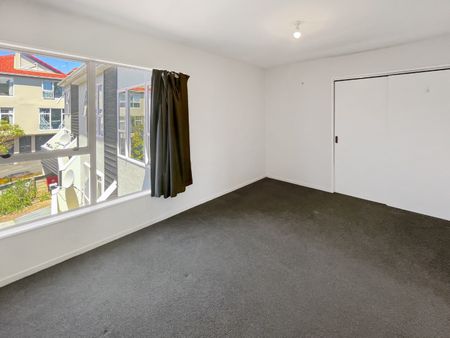 Lovely 2-bedroom home on the city end of Mt cook with garage. - Photo 4