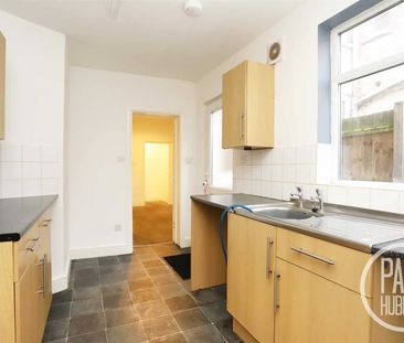 Battery Green Road, Lowestoft, Suffolk - Photo 3