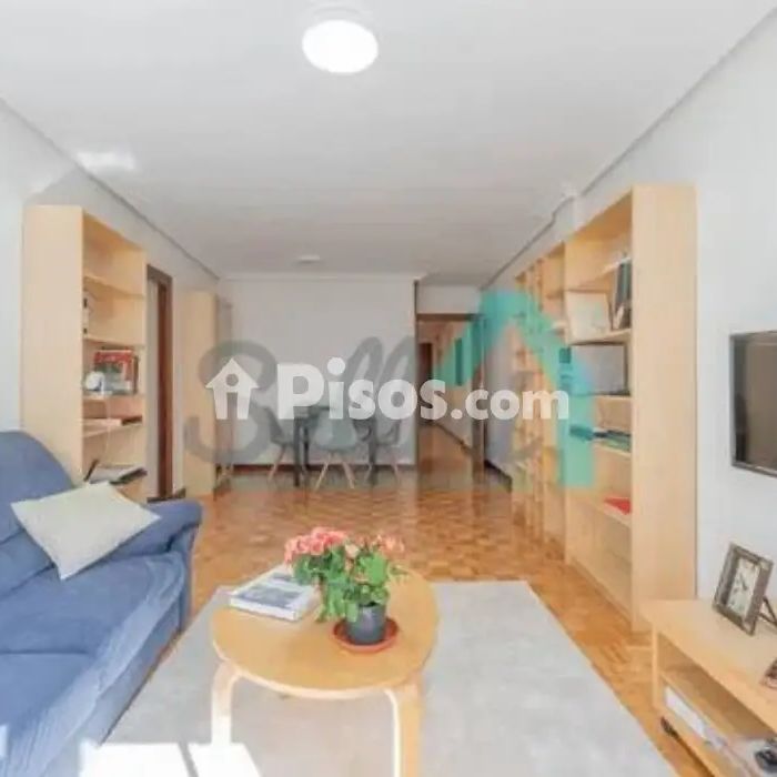 Piso en alquiler en Centro - Photo 1