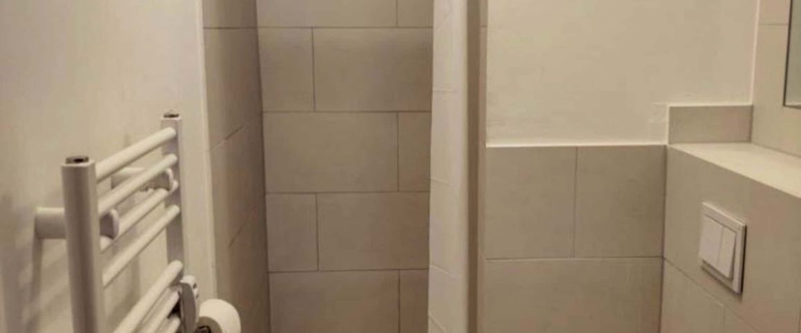 Revaler Straße 4th Floor - Small Room 2 - Foto 1