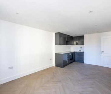 Flat 10, High Street, Croydon - Photo 3
