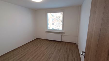 Pronájem bytu 3+1 74 m², Nad Stadionem, Nové Město nad Metují - Fotografie 2