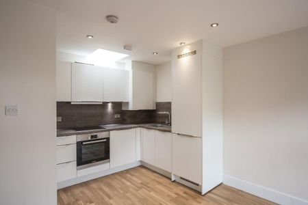 1 bedroom flat to rent - Photo 2