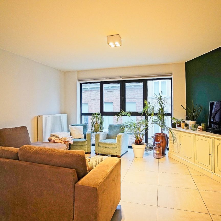 Duplex-appartement met 3 slaapkamers te huur in het centrum van Dendermonde - Photo 1