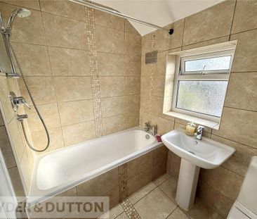 2 bedroom terraced house to rent - Photo 4