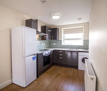 2 bedroom apartment to rent - Photo 6