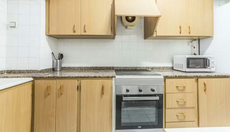 Carrer de Ramiro de Maeztu, Valencia, Valencian Community 46022 - Photo 3