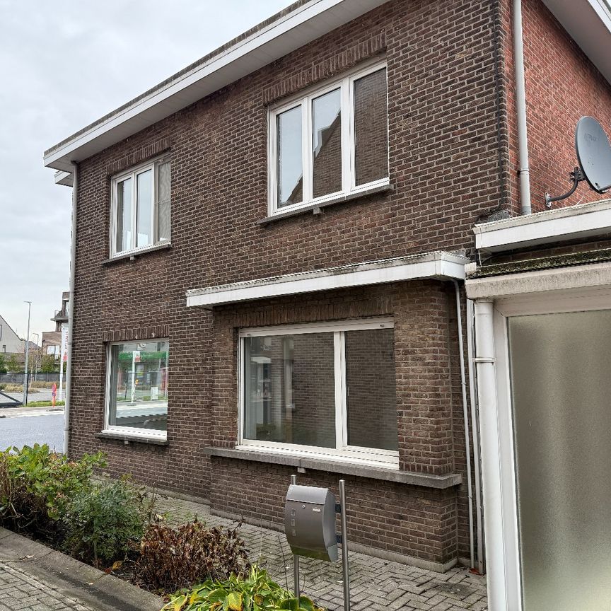 Woonhuis met 2 slaapkamers en garagebox - Foto 1