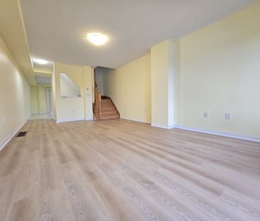 For Lease - 5289 Major Mackenzie Drive, Markham, Ontario - Photo 3