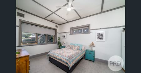 127 Gurwood Street, Wagga Wagga NSW 2650 - Photo 2