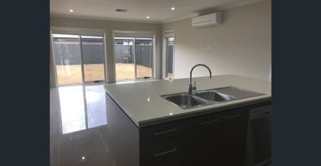 STUNNING NEAR NEW 4 BEDROOM FAMILY HOME IN A HIGHLY SOUGHT AFTER ESTATE - Photo 5