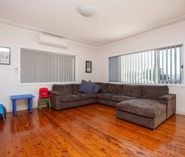 3 BEDROOM HOUSE LOCATED HILLVUE - Photo 2