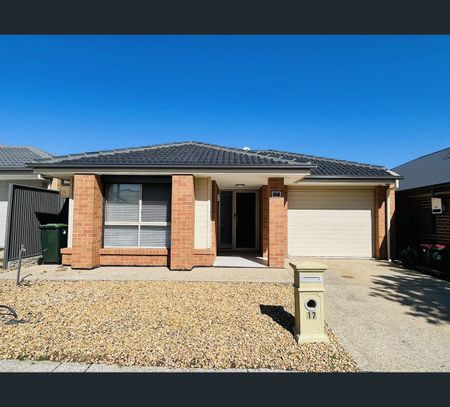 10 Challen Court, Evanston Park, SA 5116 - Photo 4