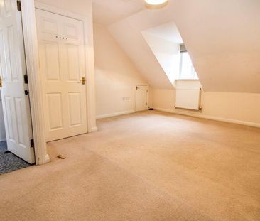 4 bedroom semi-detached house to rent - Photo 6