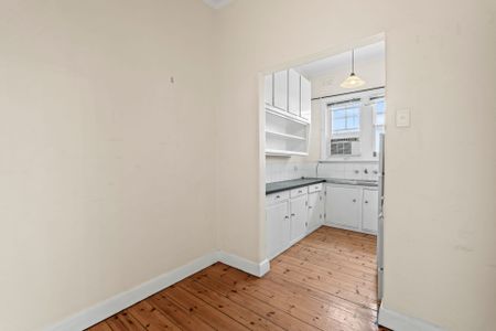 Low maintenance unit in the perfect beachside location - Photo 4