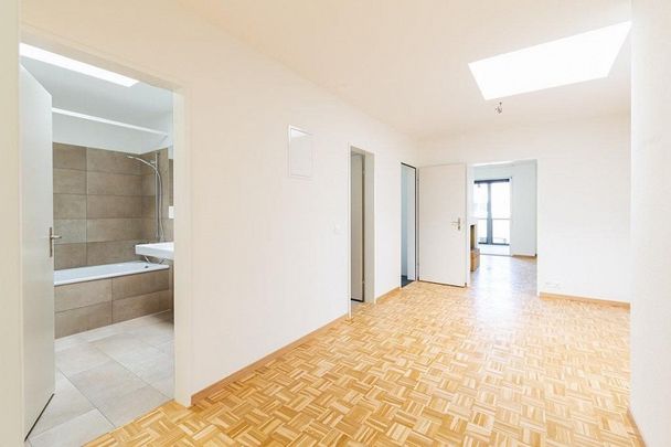 Schöne 4.5 Zimmerwohnung mit grossem Balkon in Allschwil - Photo 1