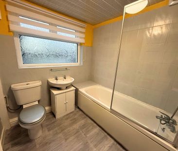 3 bedroom terraced house to rent - Photo 6