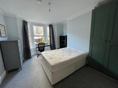 Douglas Road, Horfield, Bristol - Photo 5