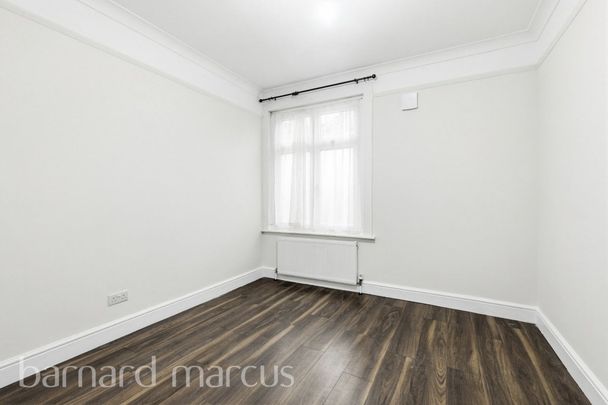 Idlecombe, London - Photo 1