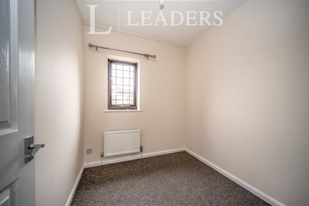 2 bedroom house to rent Queensbury Close, Bedford, Bedfordshire, MK40 - Photo 5
