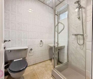 London Road, Westcliff On Sea, SS0 - Photo 4